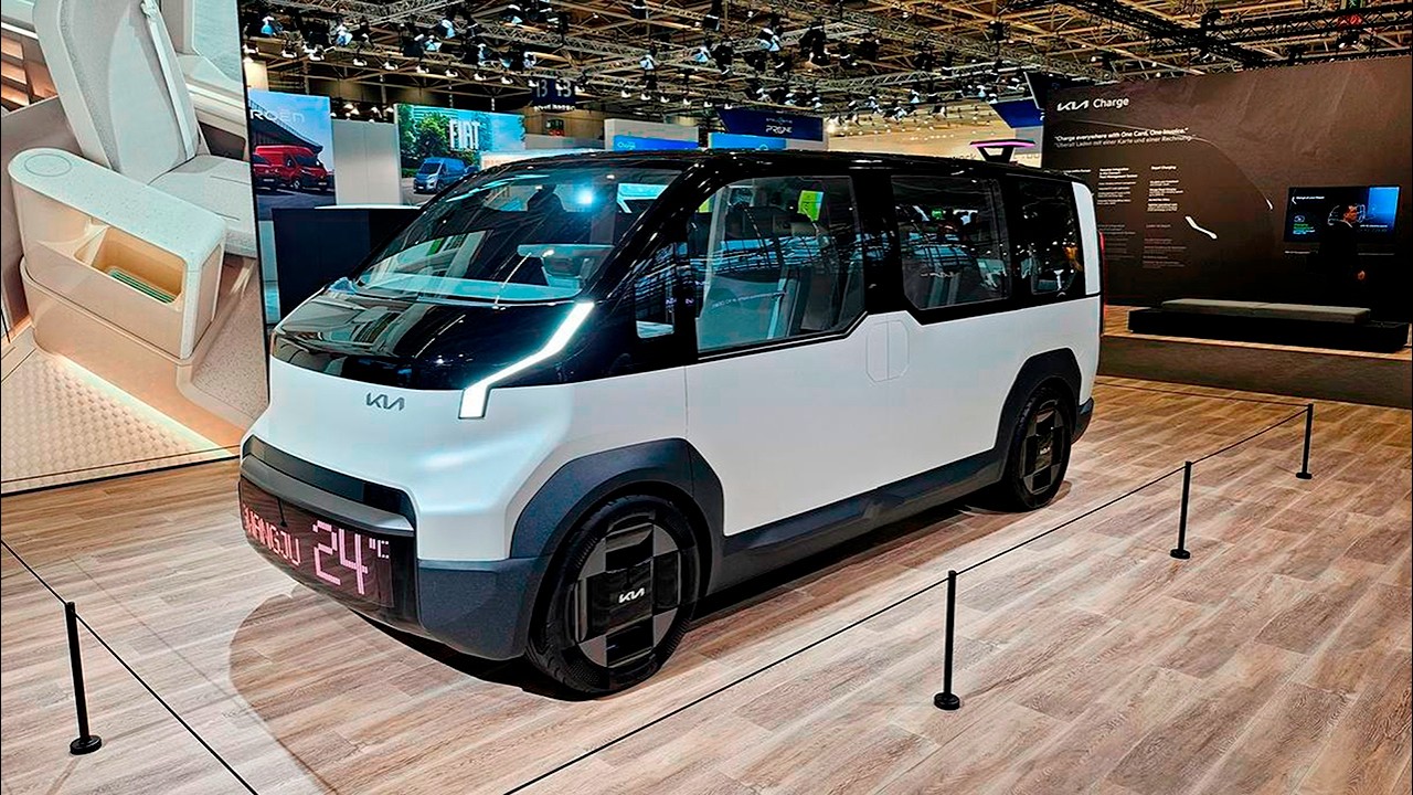 Kia-BraunAbility PV5 WAV Taxi Concept